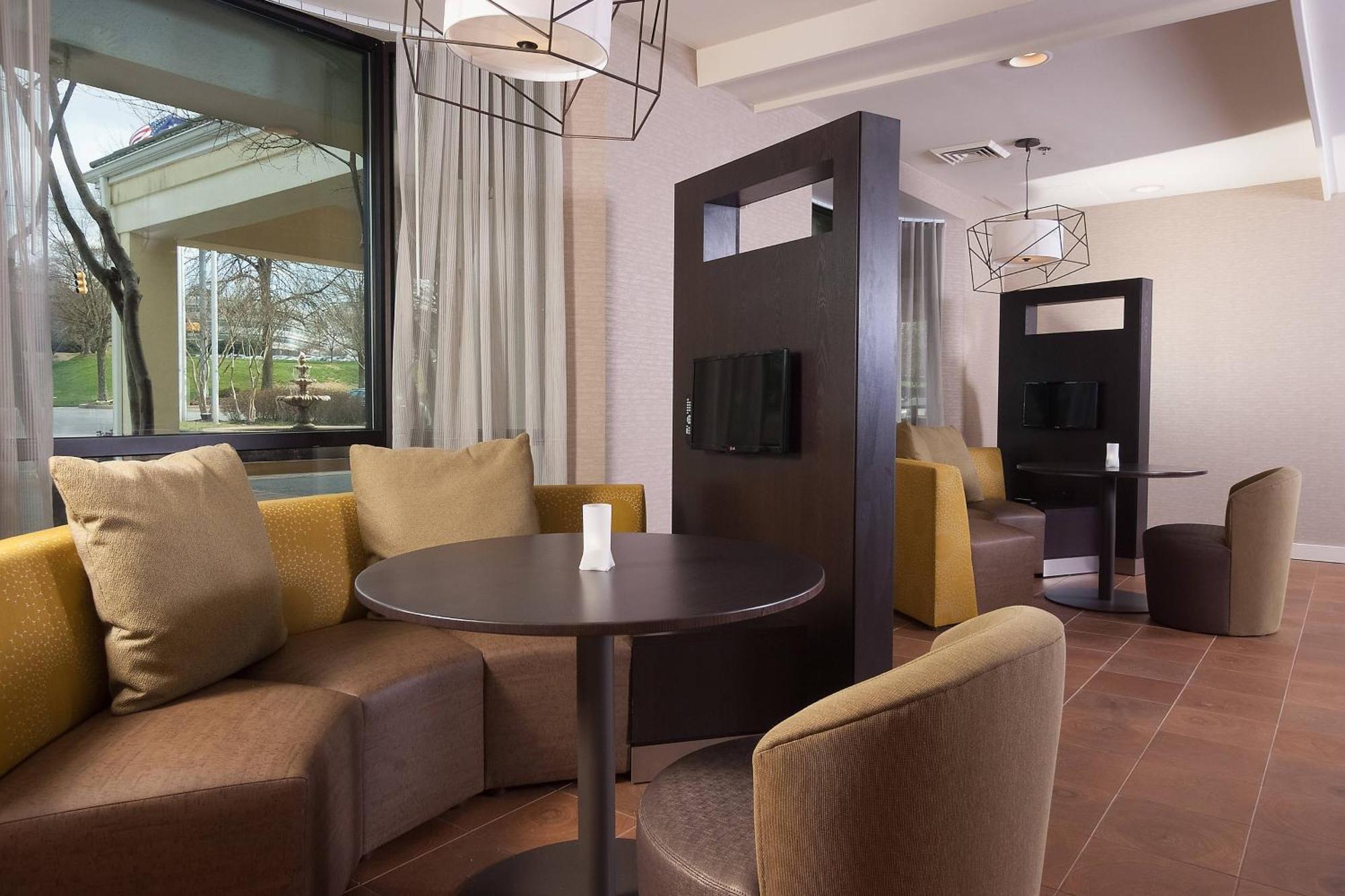 Courtyard Greenville-Spartanburg Airport מראה חיצוני תמונה