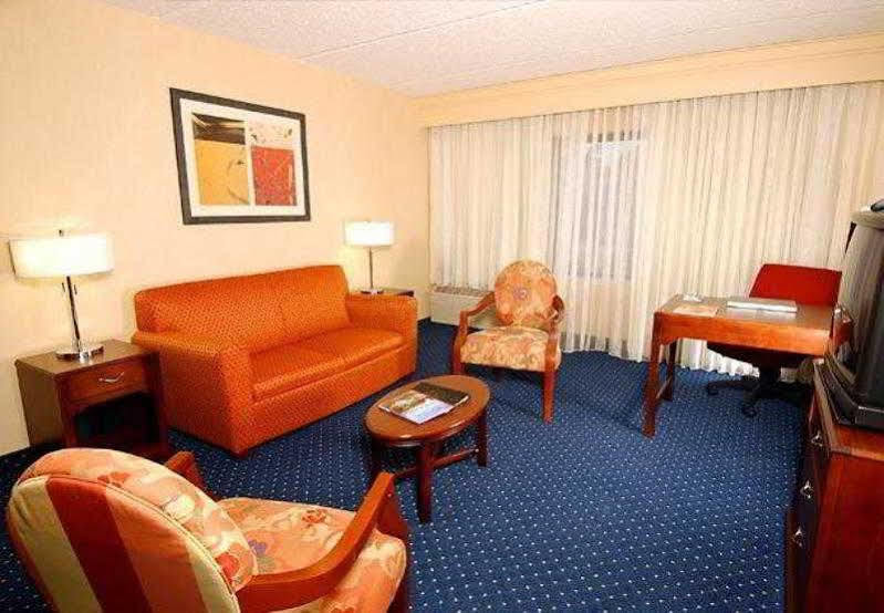 Courtyard Greenville-Spartanburg Airport מראה חיצוני תמונה