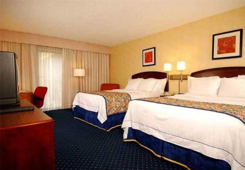 Courtyard Greenville-Spartanburg Airport מראה חיצוני תמונה
